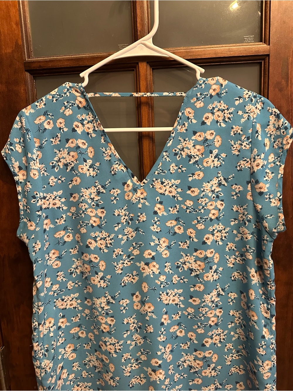 DR2 Blue Floral V-Neck Blouse
